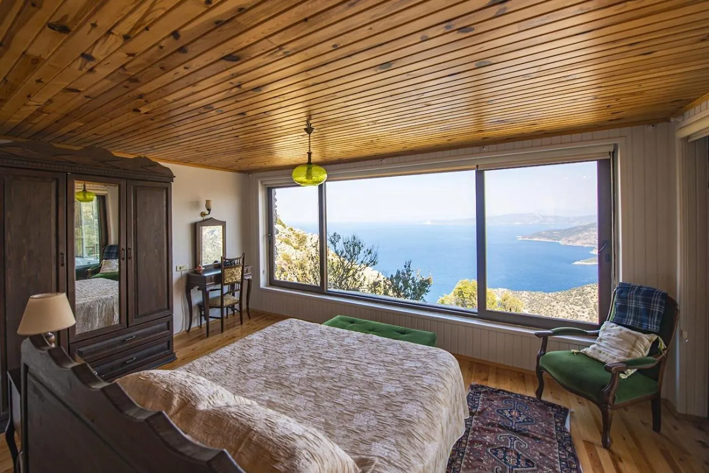 Yediburunlar Lighthouse Otel Faralya Konukevi