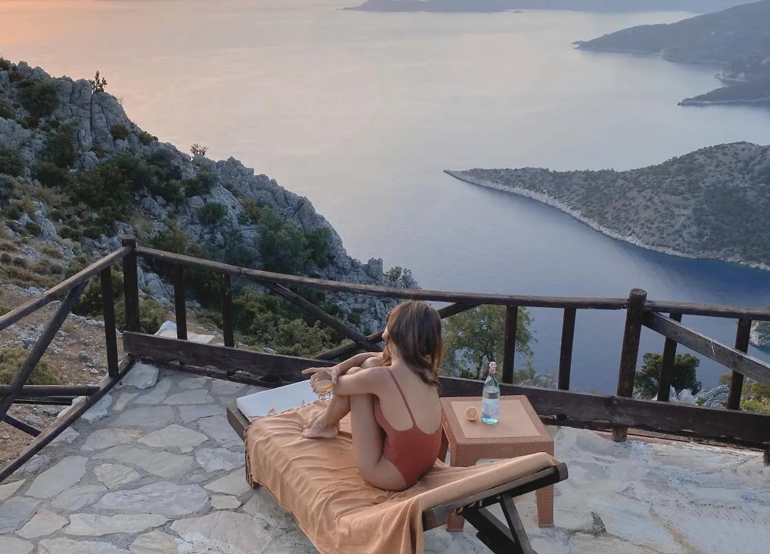 Konukevi Yediburunlar Lighthouse Otel Faralya